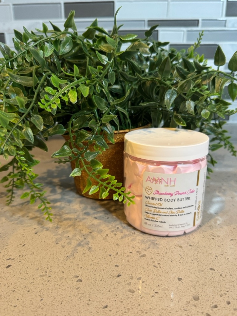 AMINNAH - Strawberry Pound Cake Whipped Body Butter